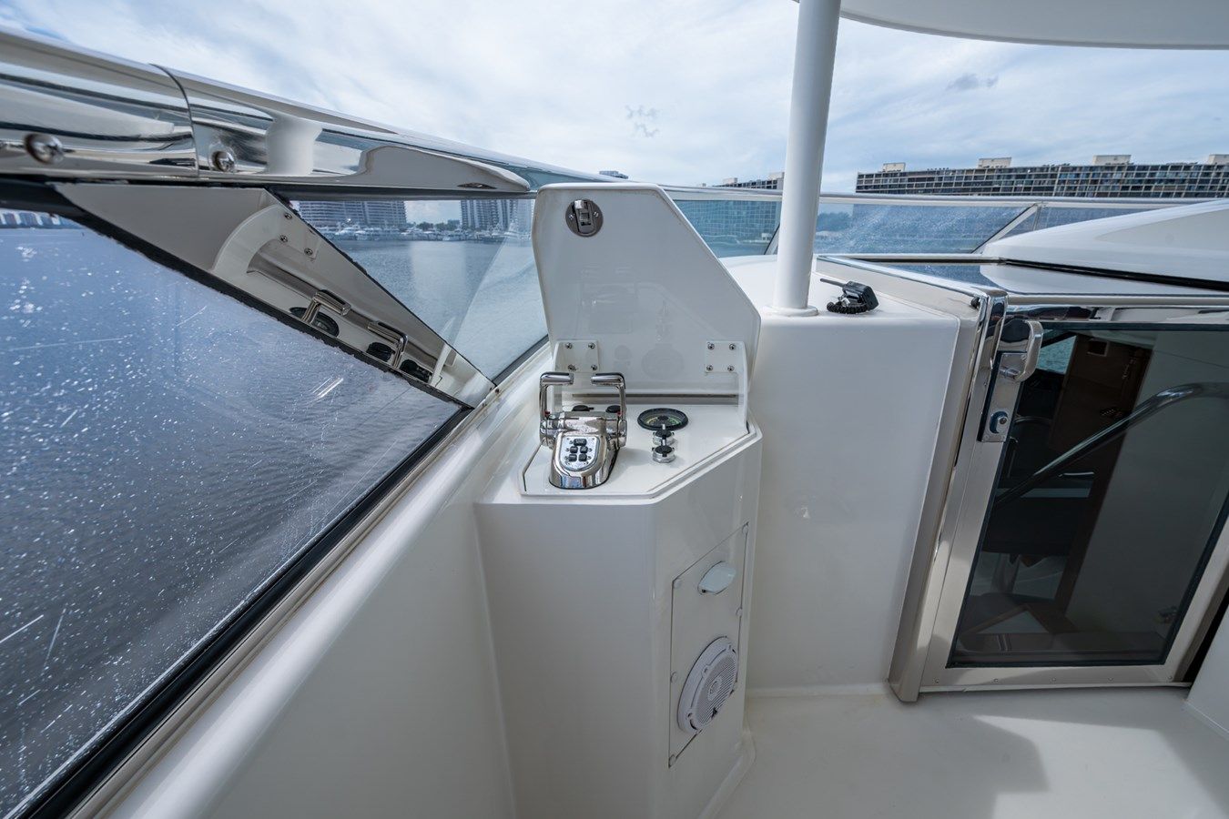 Buy a yacht Lila Cuy 2006