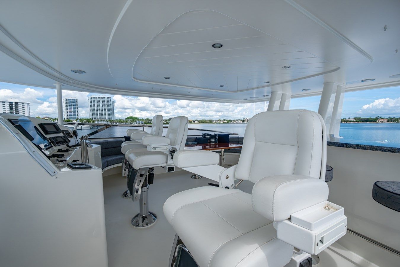 Lila Cuy - WESTPORT yacht sale