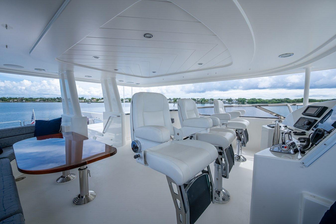 best yacht sales deals Lila Cuy 112