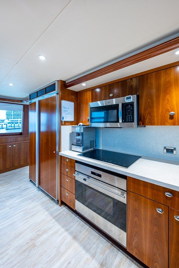 best yacht sales deals Lila Cuy - WESTPORT