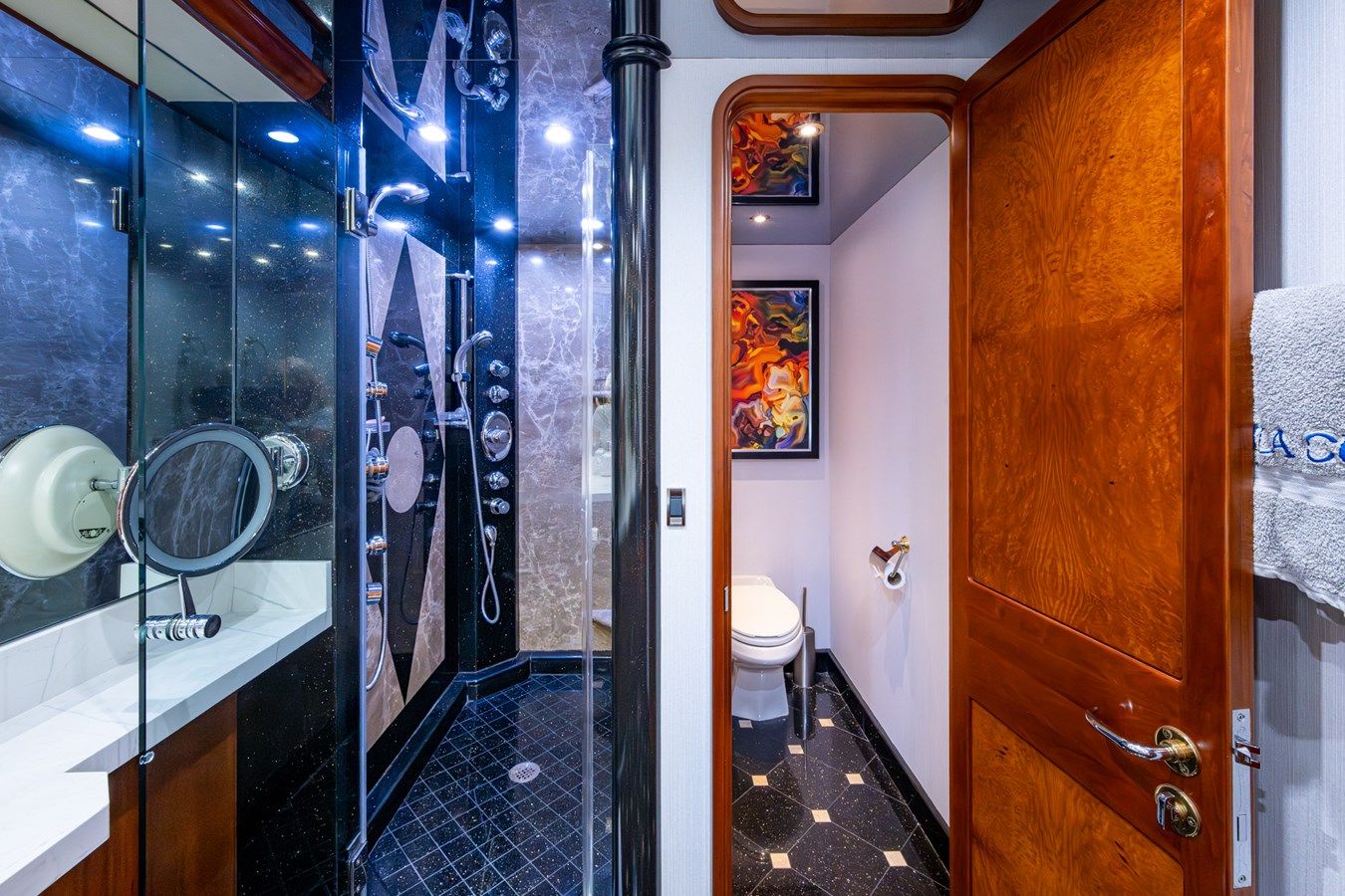 the best price on Lila Cuy - WESTPORT