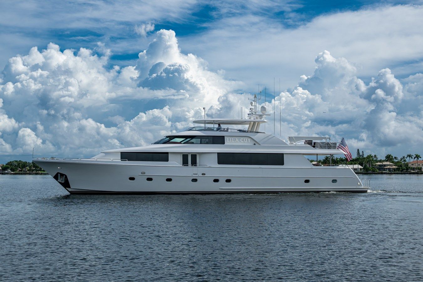 Lila Cuy yacht sale