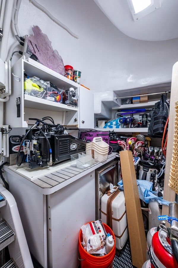 Lila Cuy - WESTPORT yacht sale