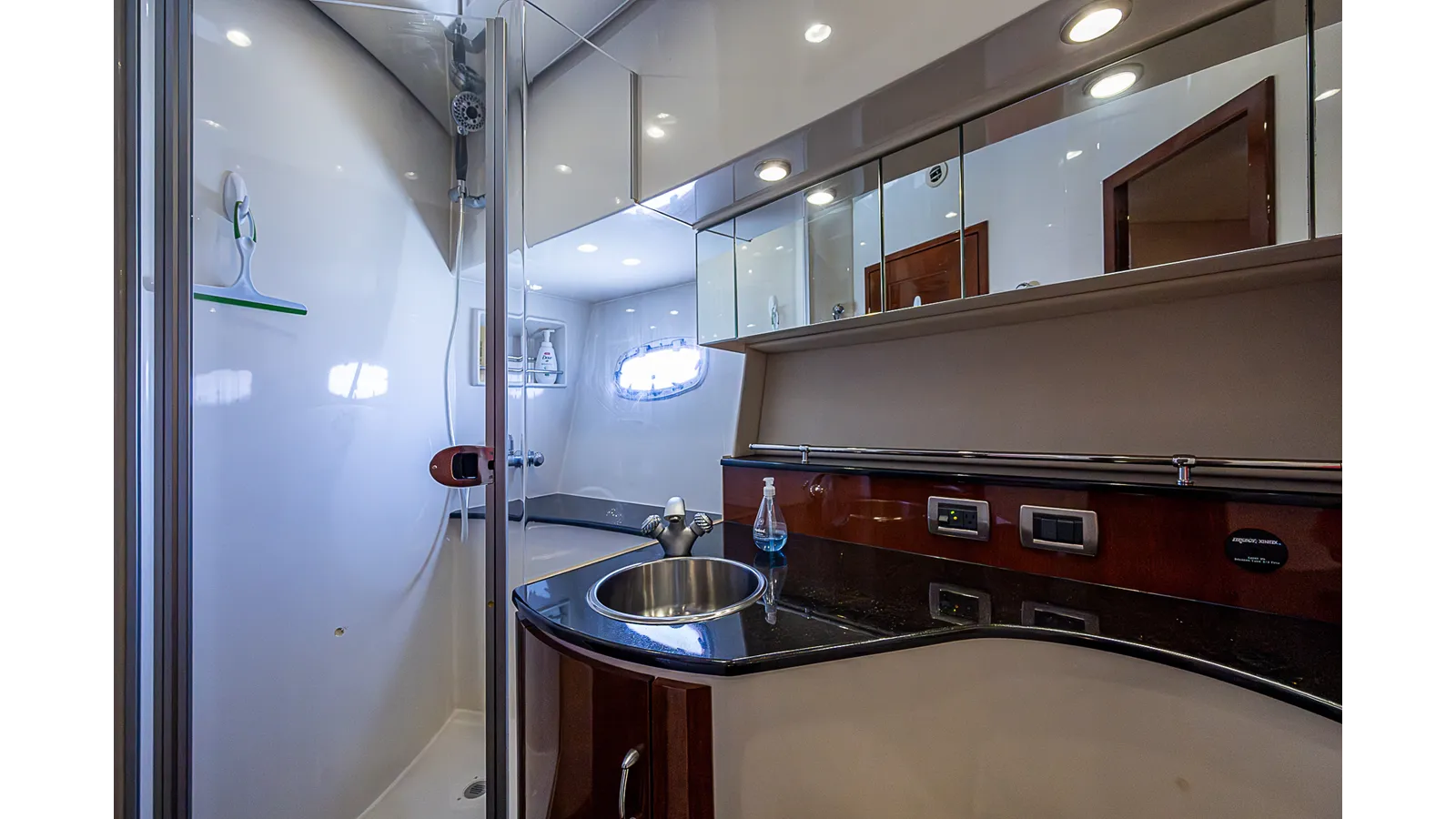 Купить яхту OHANA 59 в Shestakov Yacht Sales