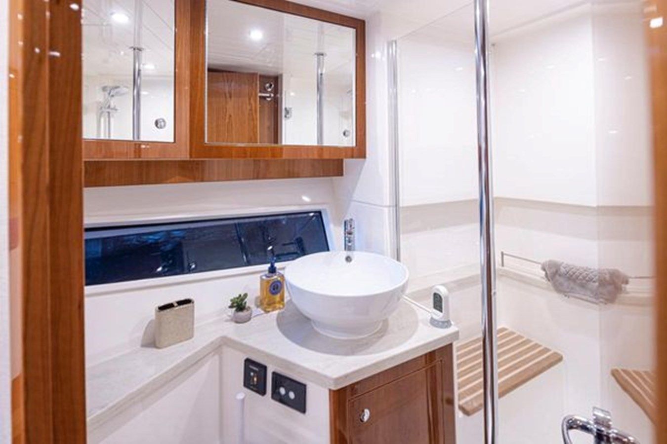 Продажа яхты SABINE