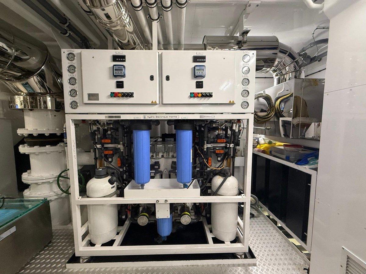 best yacht sales deals ROCK.IT