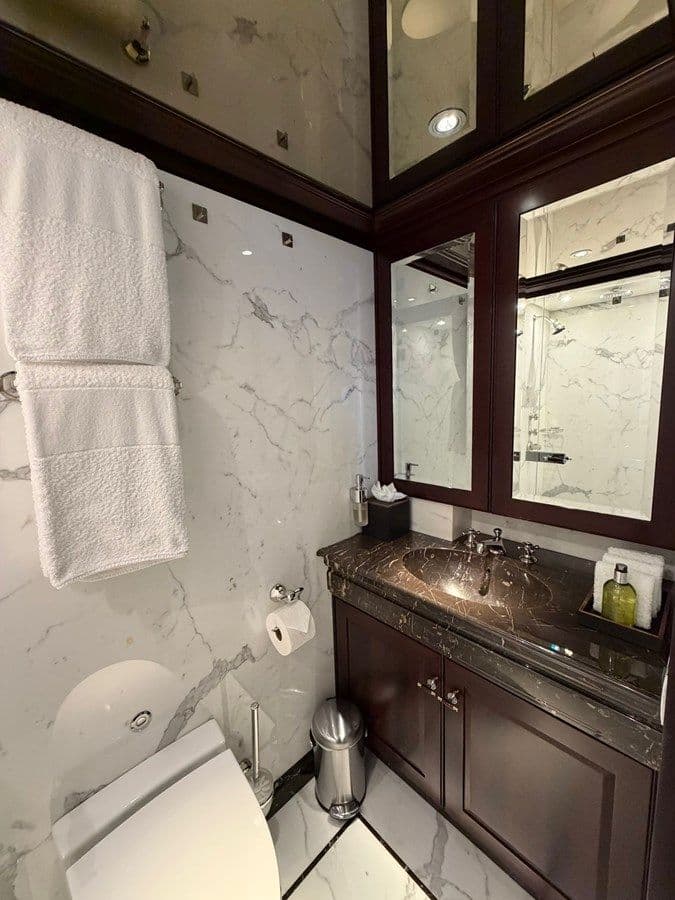 the best price on ROCK.IT 198