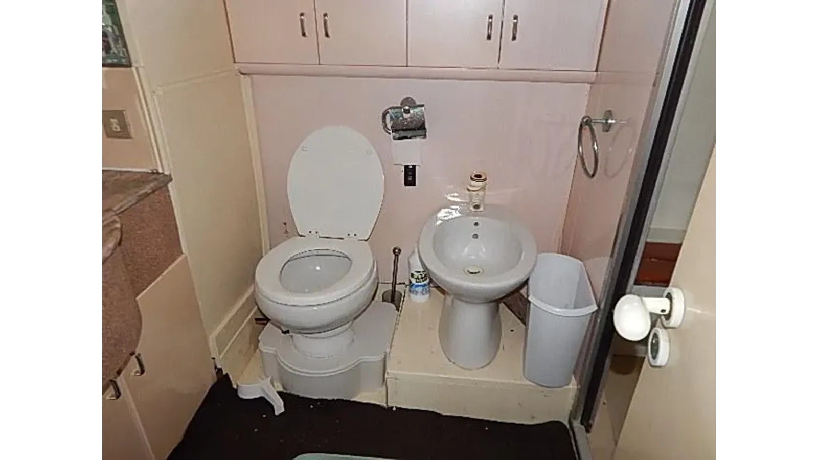 Buy a 1990 Versilcraft 70 Motor Yacht Challenger - VERSILCRAFT at Shestakov Yacht Sales