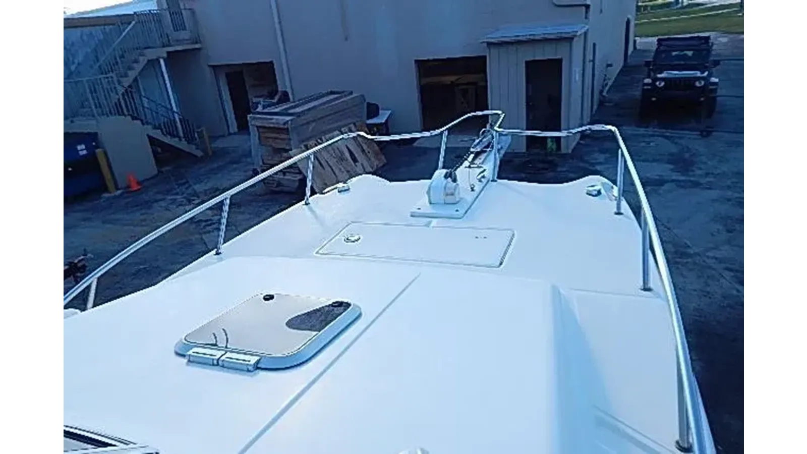 2003 World Cat 270 EC