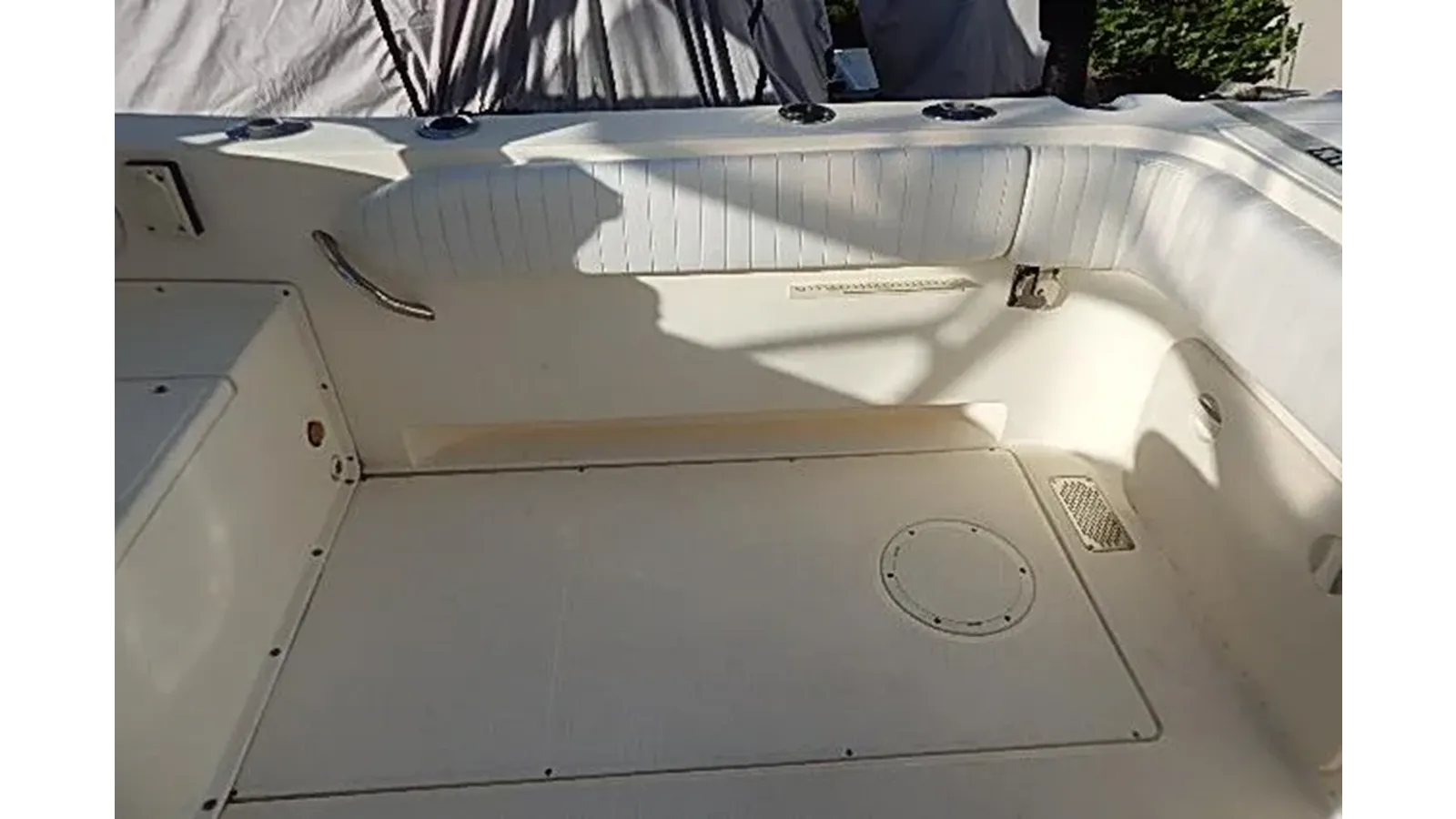 best yacht sales deals 2003 World Cat 270 EC 2003