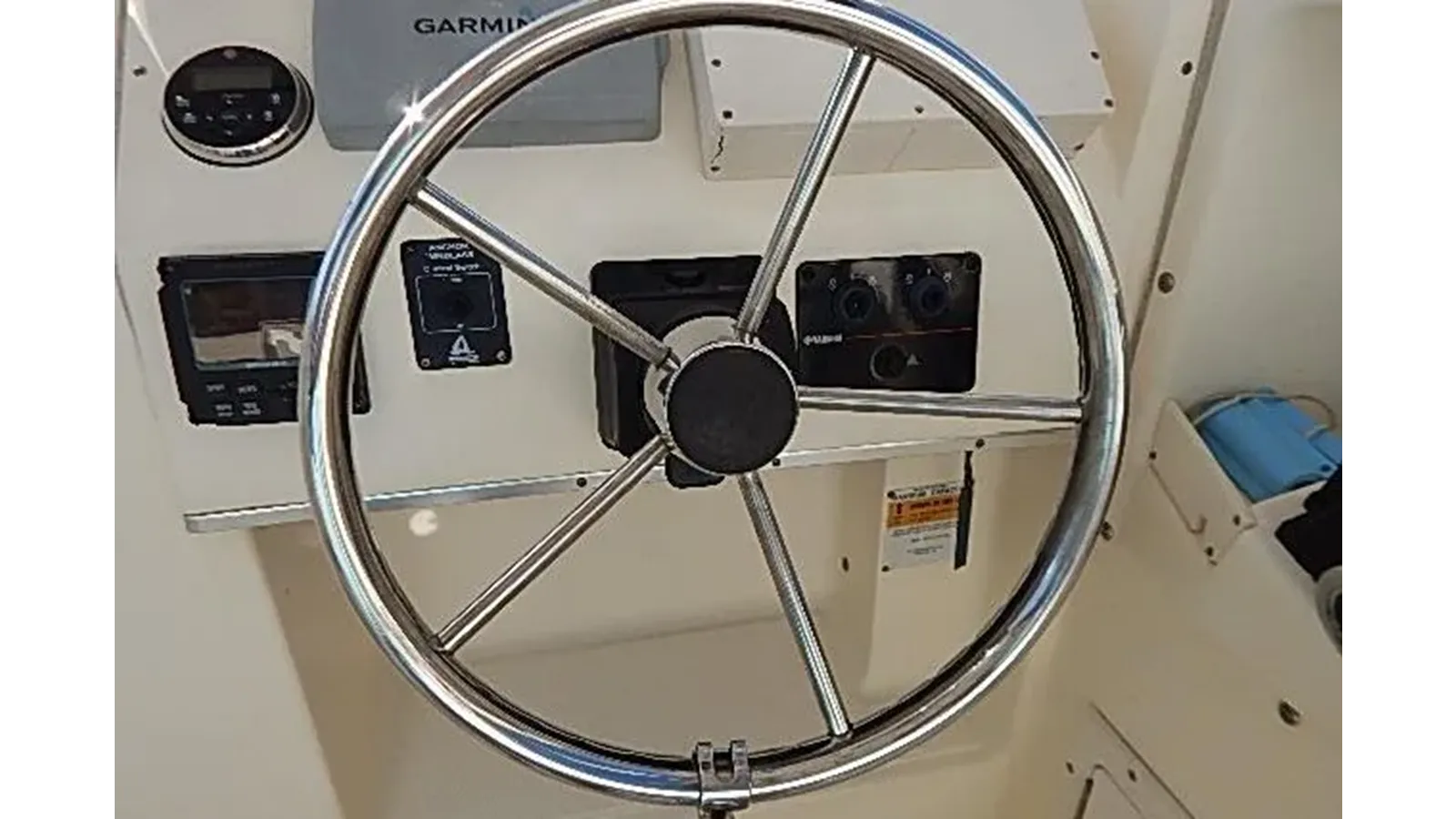 2003 World Cat 270 EC 27 yacht sale