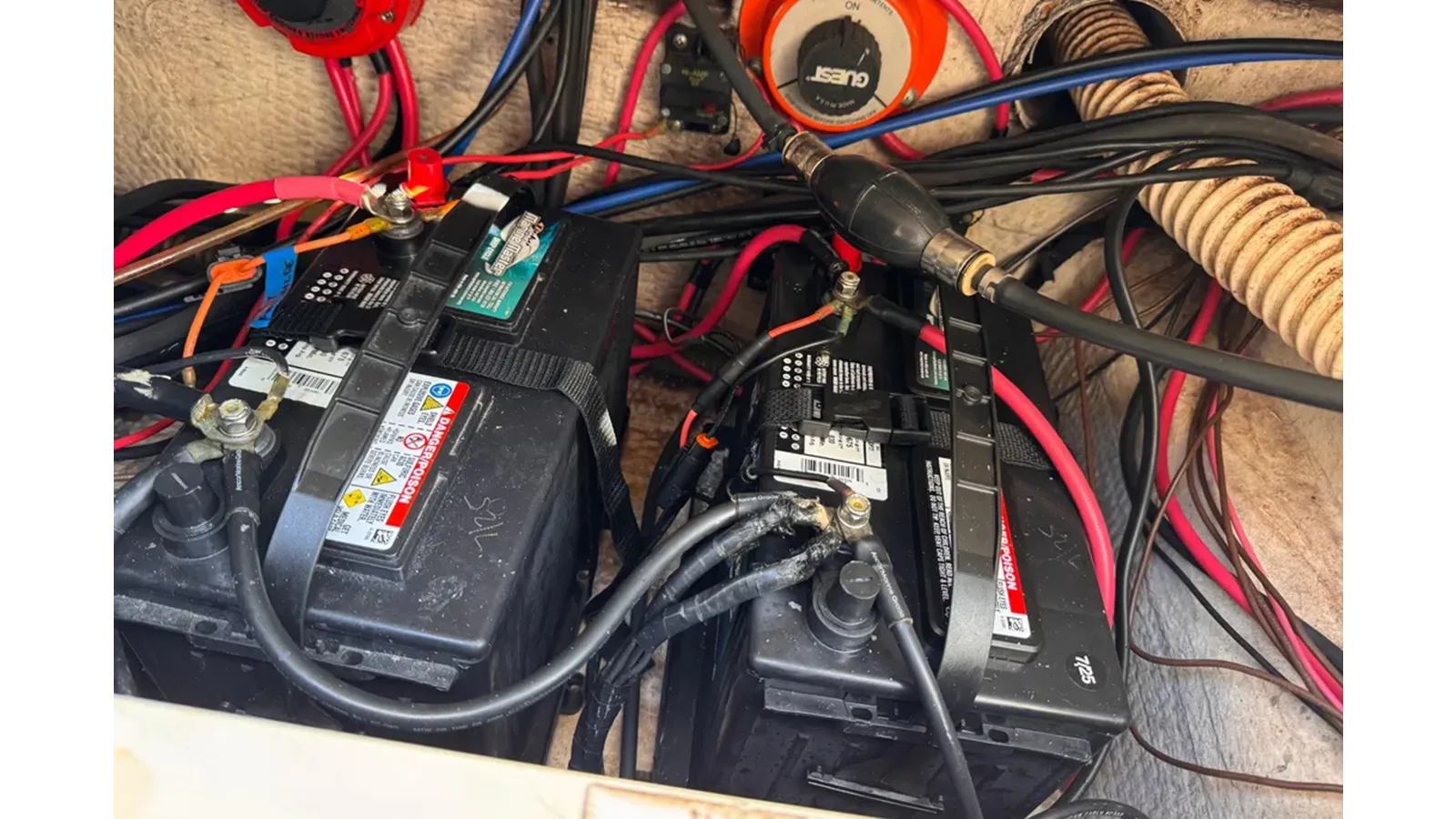 2003 World Cat 270 EC 2003 yacht sale