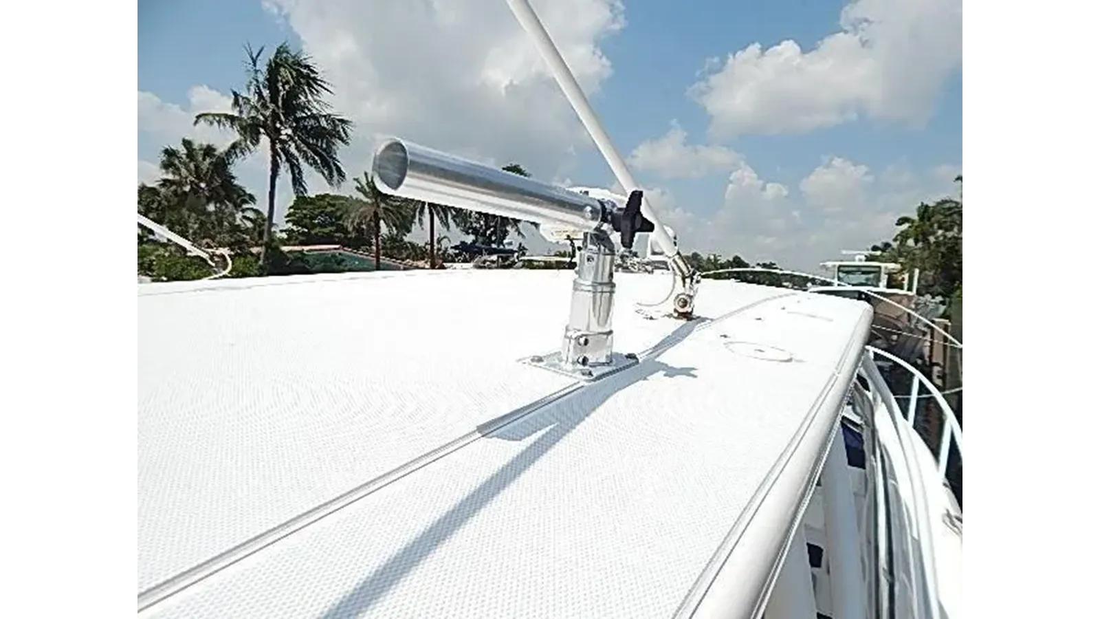 the best price on 2009 Intrepid 430 Sport Yacht