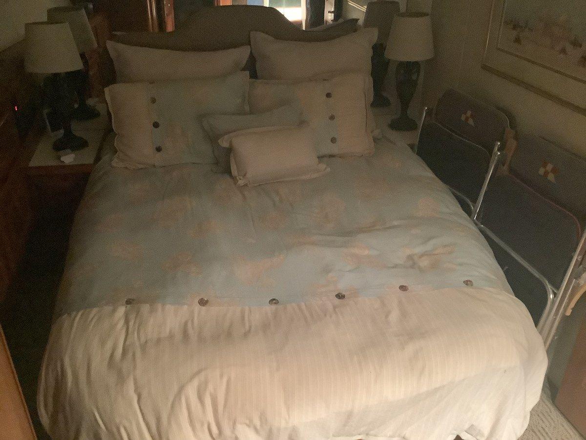 the best price on FOURTH QUARTER 50' Convertible Sportfish