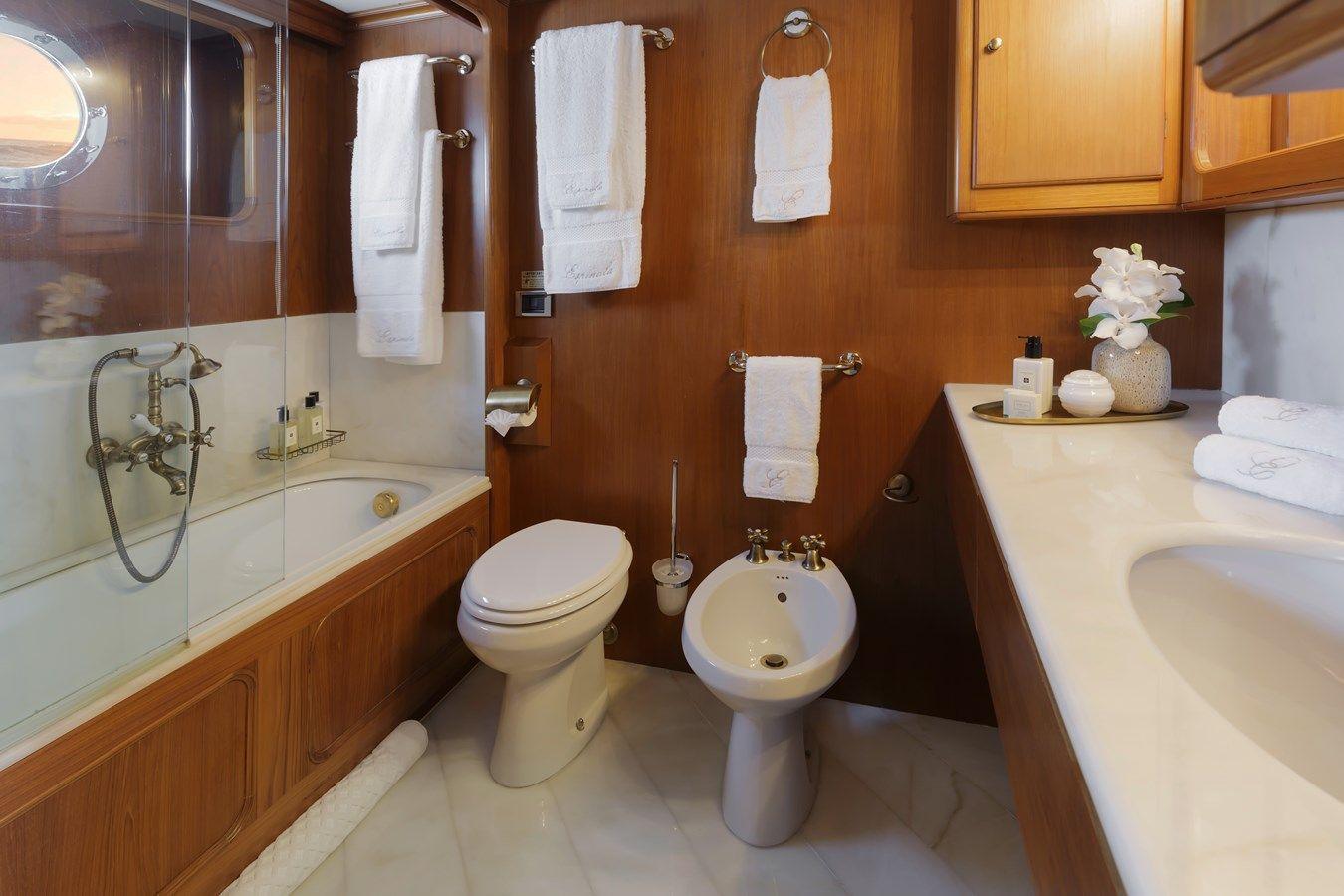 Buy a ESPINOLA at Shestakov Yacht Sales