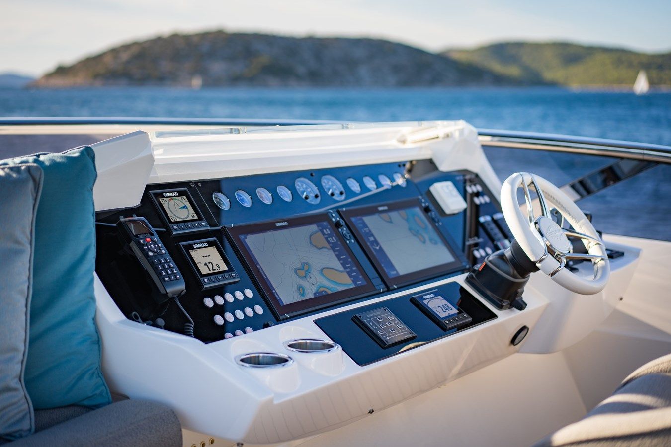 Купить яхту Black Mamba 2020 в Shestakov Yacht Sales