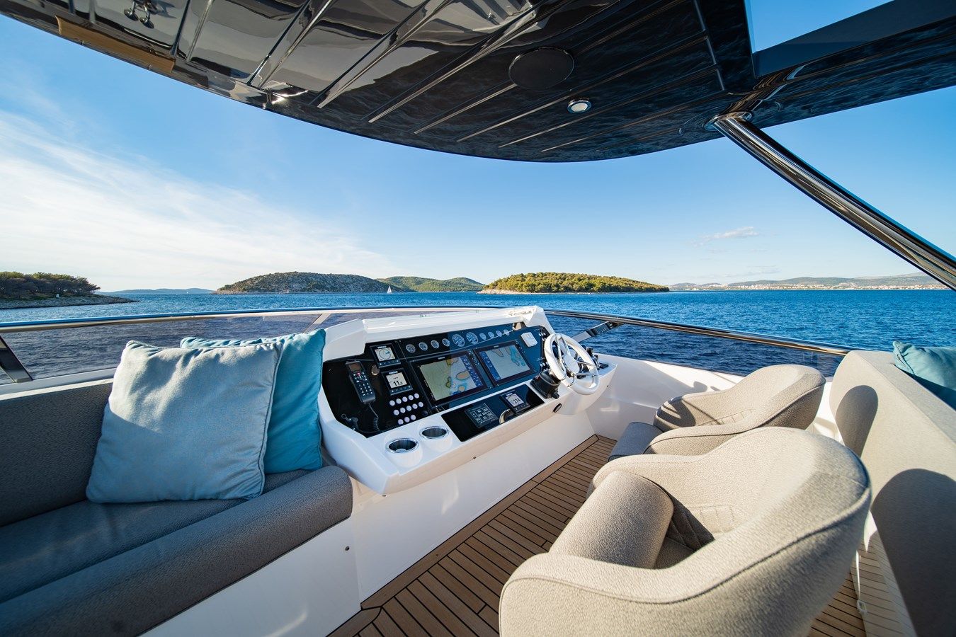 Продажа яхты Black Mamba