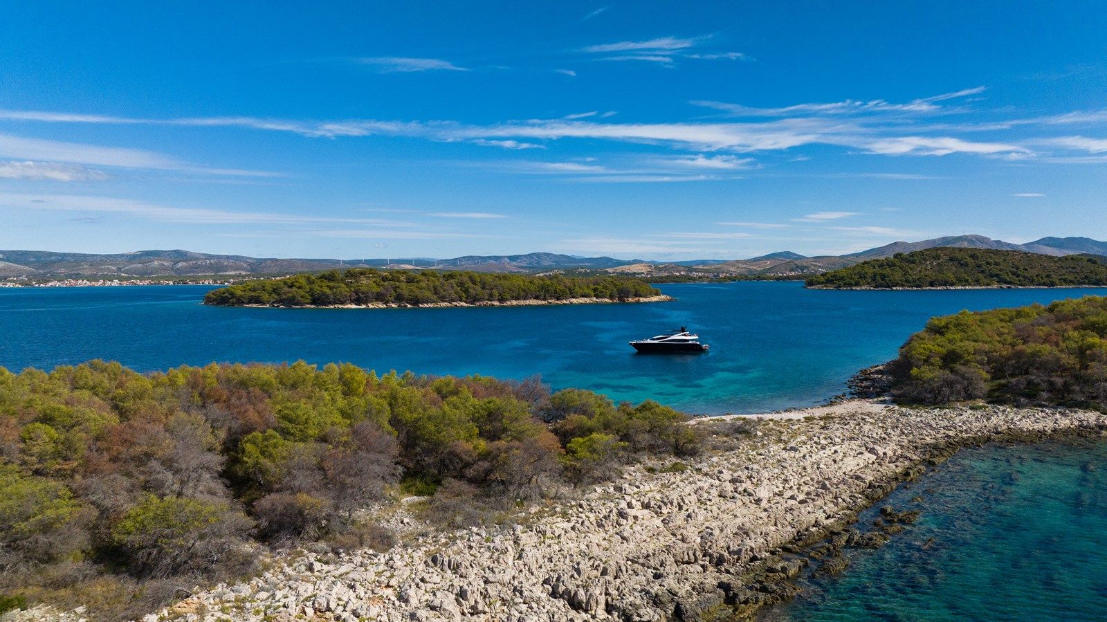 Лучшая цена на Black Mamba - Sunseeker