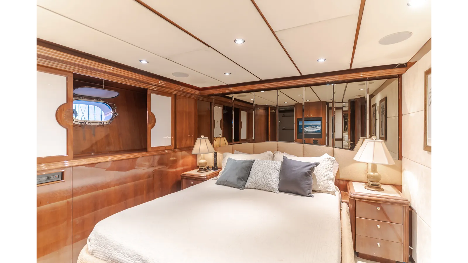 the best price on Active Octo 104