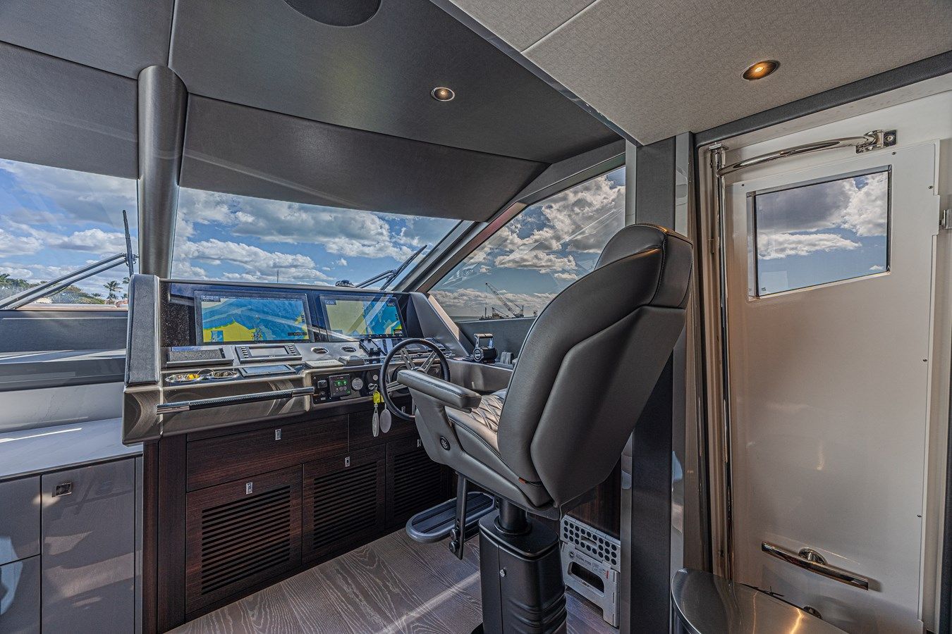 HIDEOUT - Sunseeker yacht sale