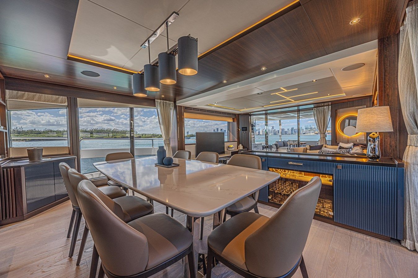 HIDEOUT - Sunseeker yacht sale