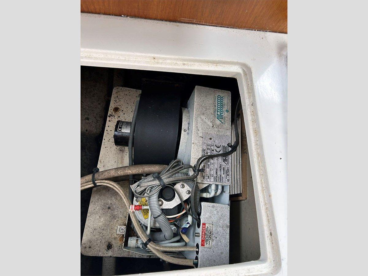 26' Skipjack 2000 262 26 price