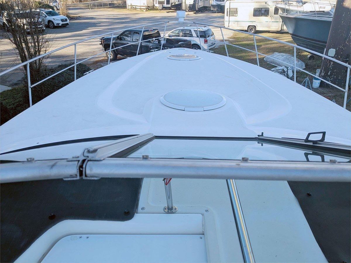 the best price on 38' Cruisers 1998 3870 ESPRIT 1998