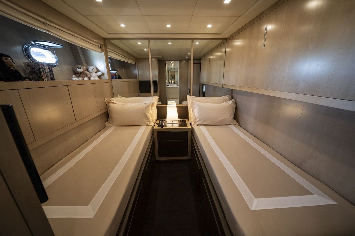 Buy a yacht MANU - OVERMARINE GROUP