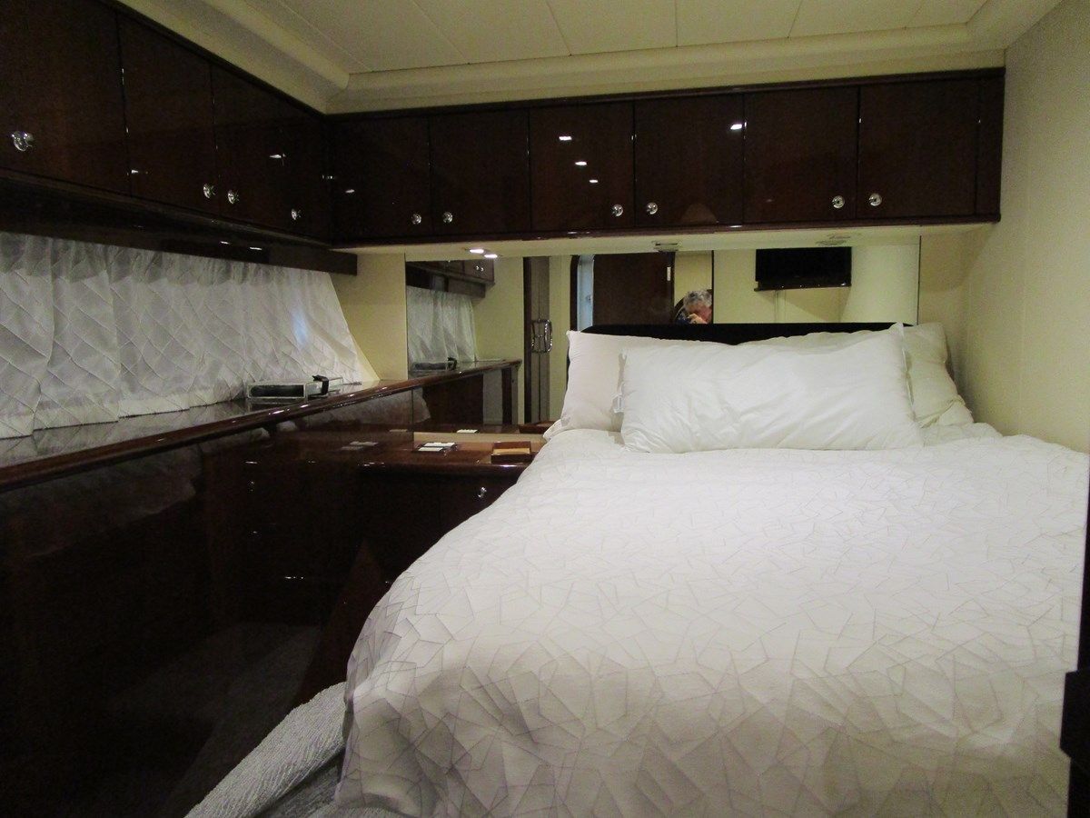 the best price on SHORE GIRL - NEPTUNUS