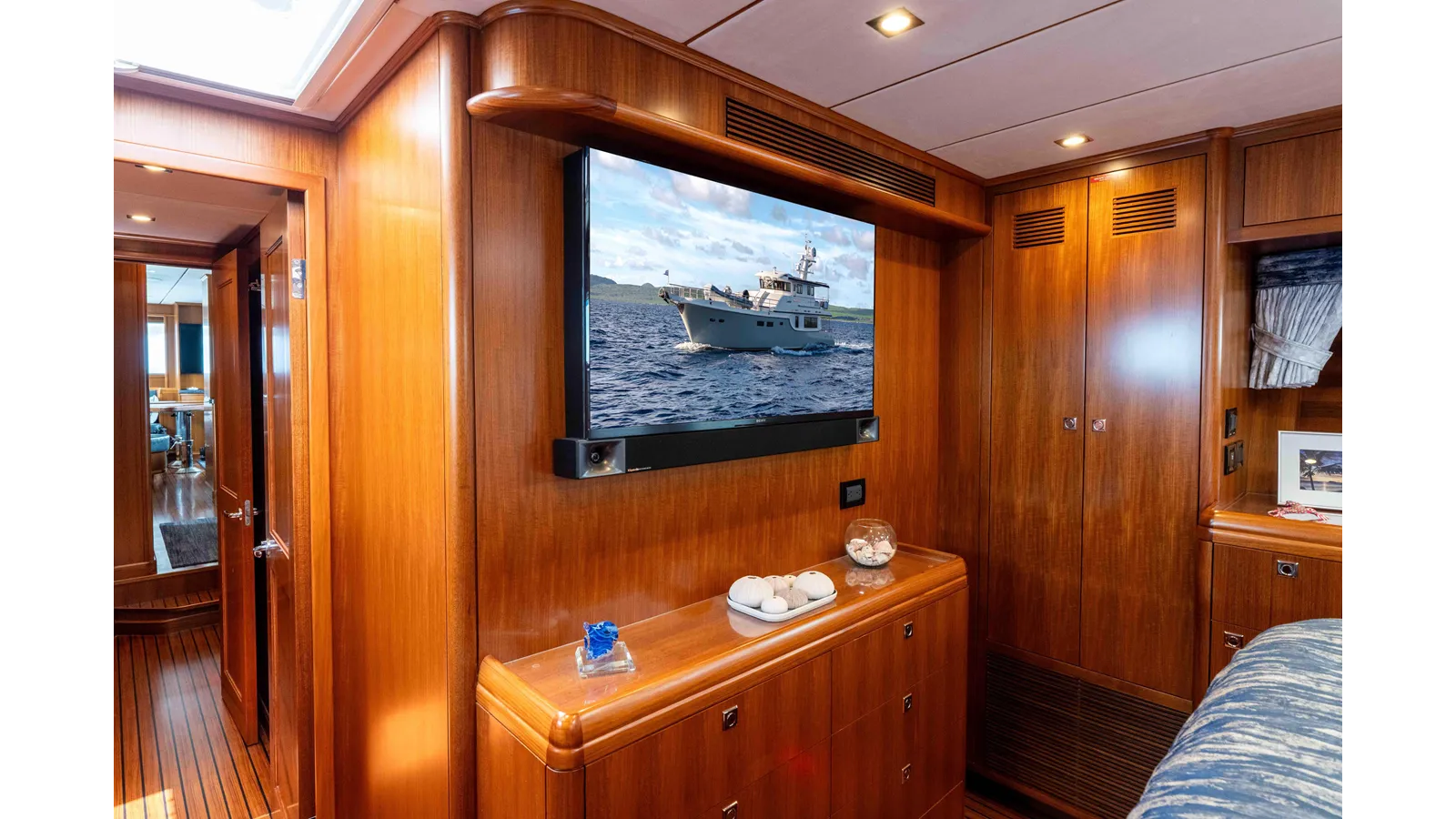 Купить Martini 2022