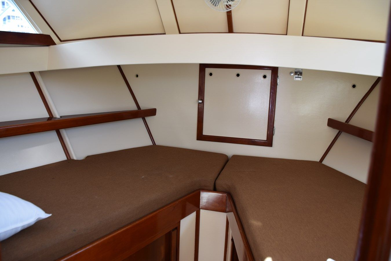 Купить яхту EAGLES NEST - WHITICAR в Shestakov Yacht Sales