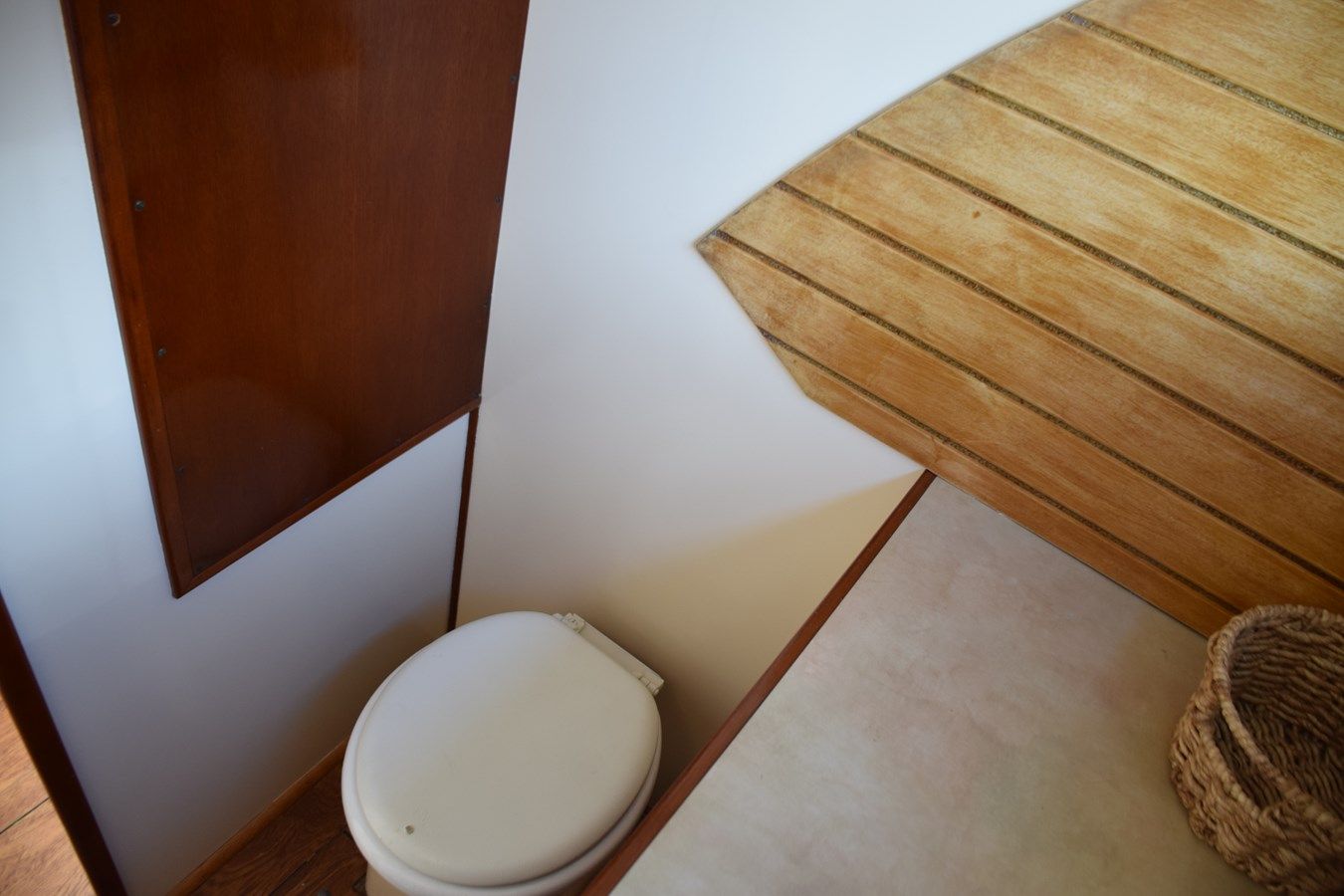 Купить яхту EAGLES NEST - WHITICAR в Shestakov Yacht Sales