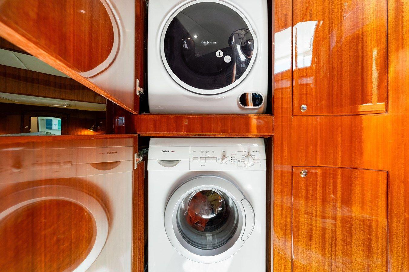 Buy a GYPSY SPIRIT 558 Pilothouse at Shestakov Yacht Sales