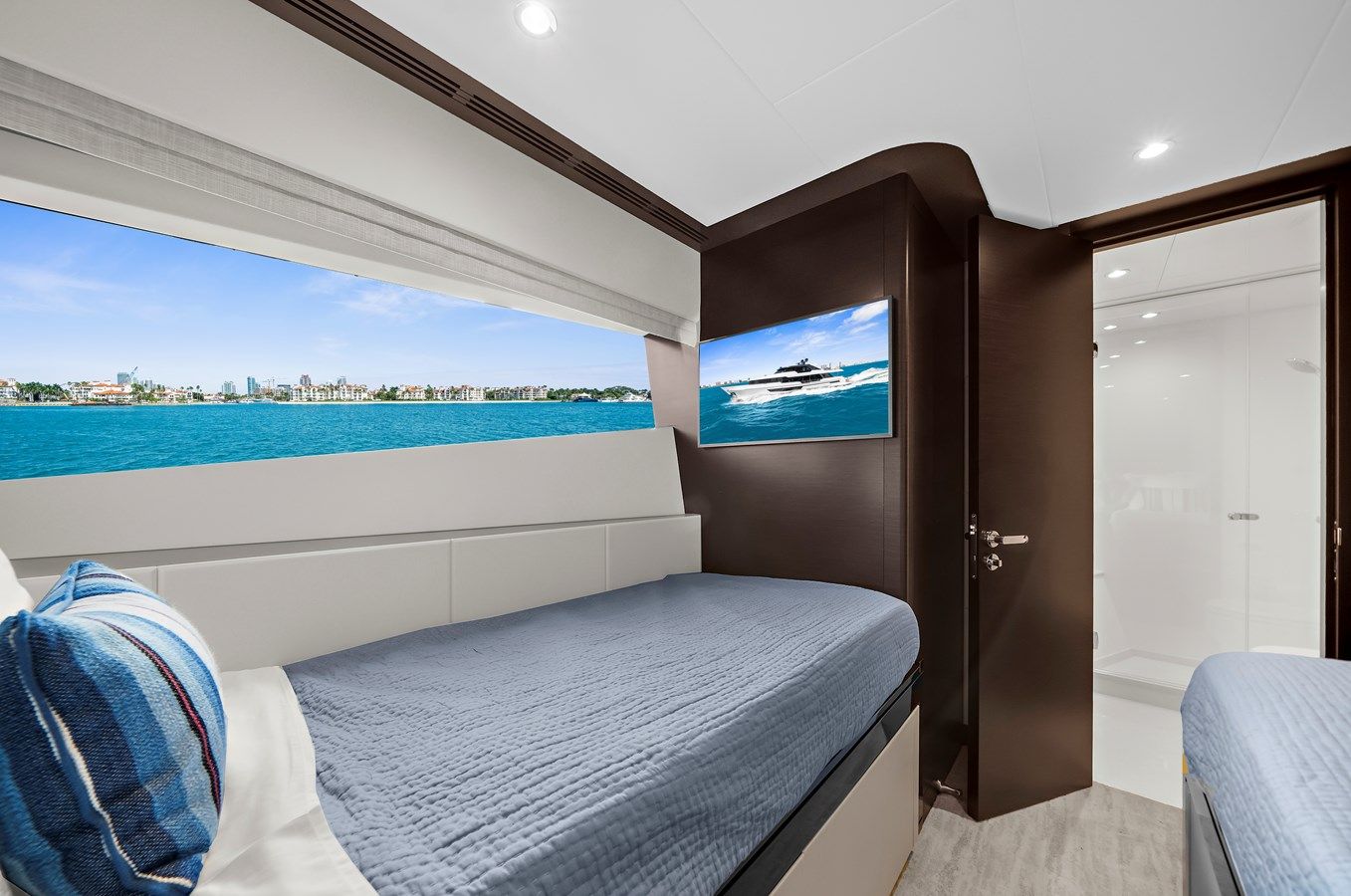 the best price on LA-LA-LA - Ocean Alexander