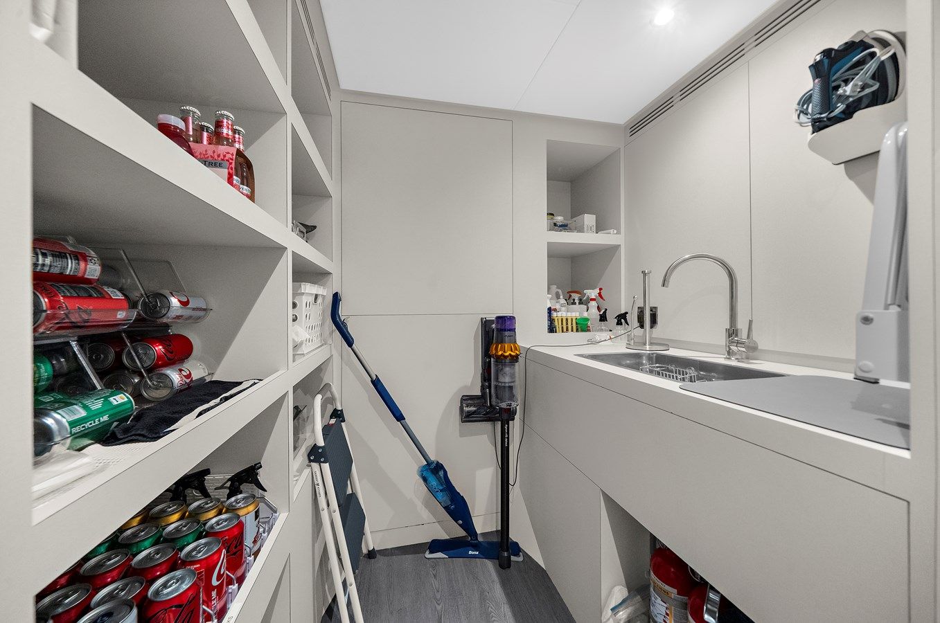 LA-LA-LA 2024 yacht sale