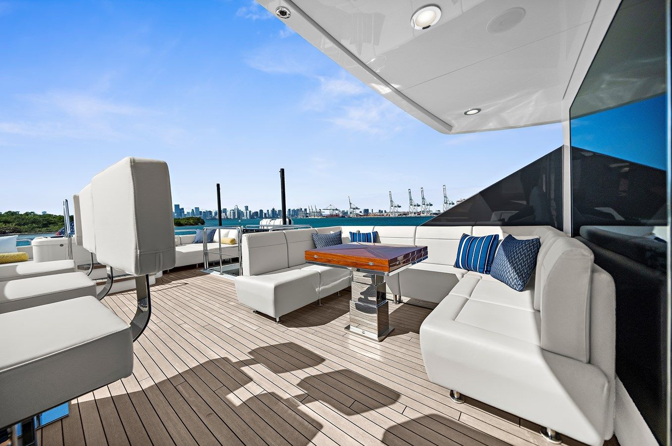 Buy a yacht LA-LA-LA - Ocean Alexander