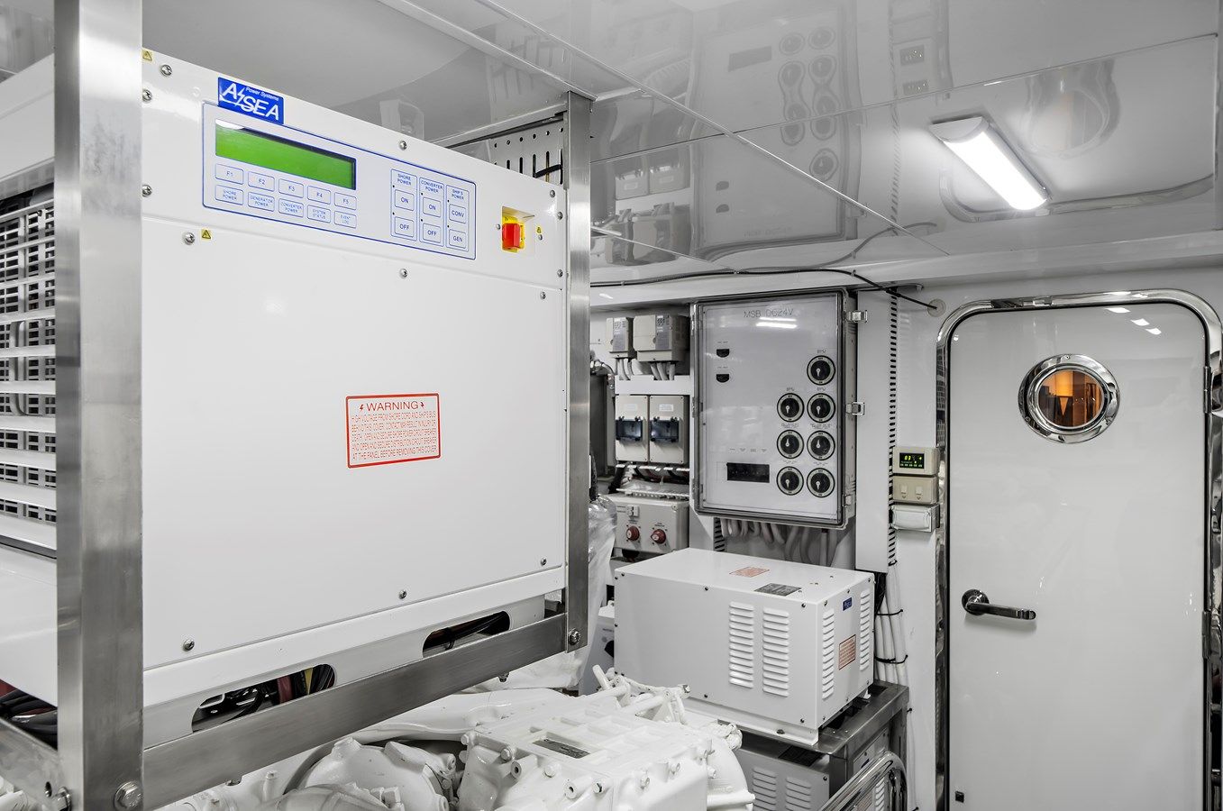 the best price on LA-LA-LA - Ocean Alexander