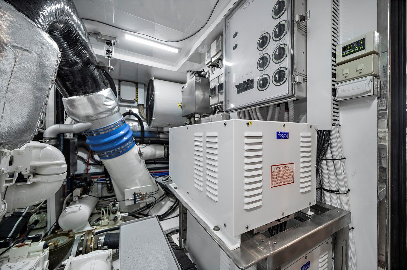 LA-LA-LA - Ocean Alexander