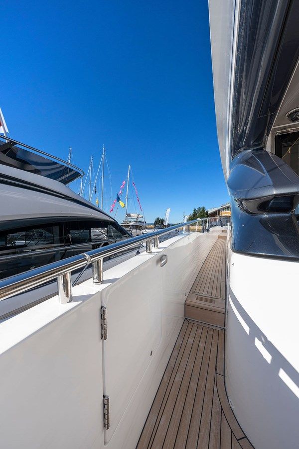 Buy a yacht PRINCESS S72 (S72531) 2025