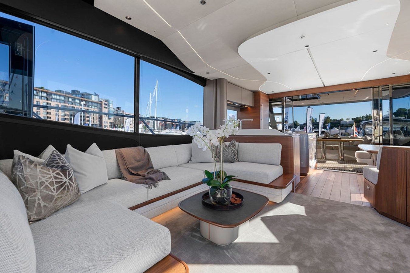 Buy a yacht PRINCESS S72 (S72531) - PRINCESS