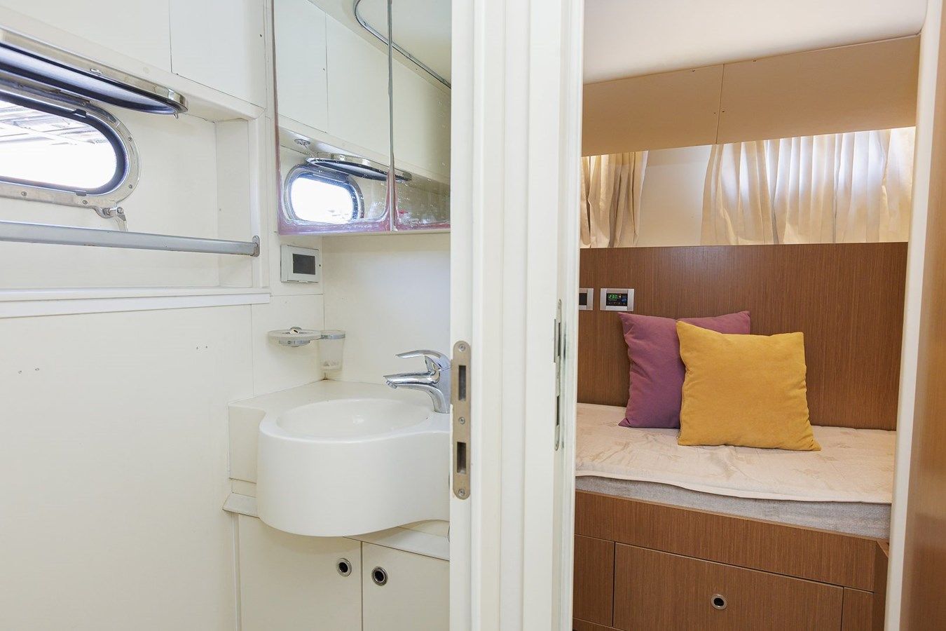 Buy a yacht MY EM-ES II - Ferretti Yachts