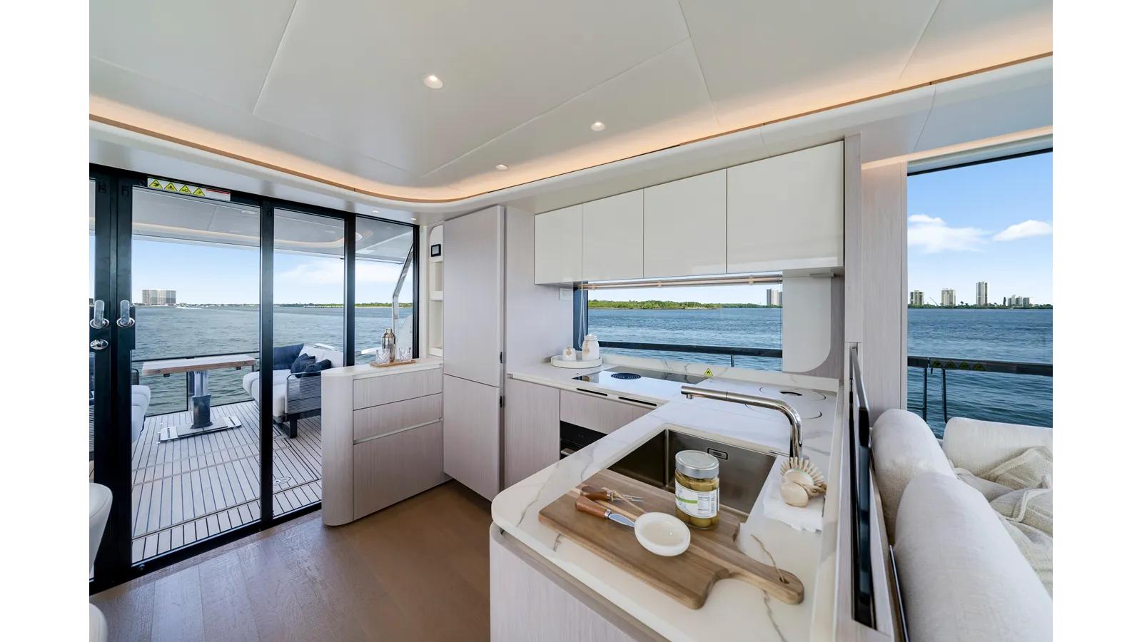 the best price on NAVETTA 62 2026