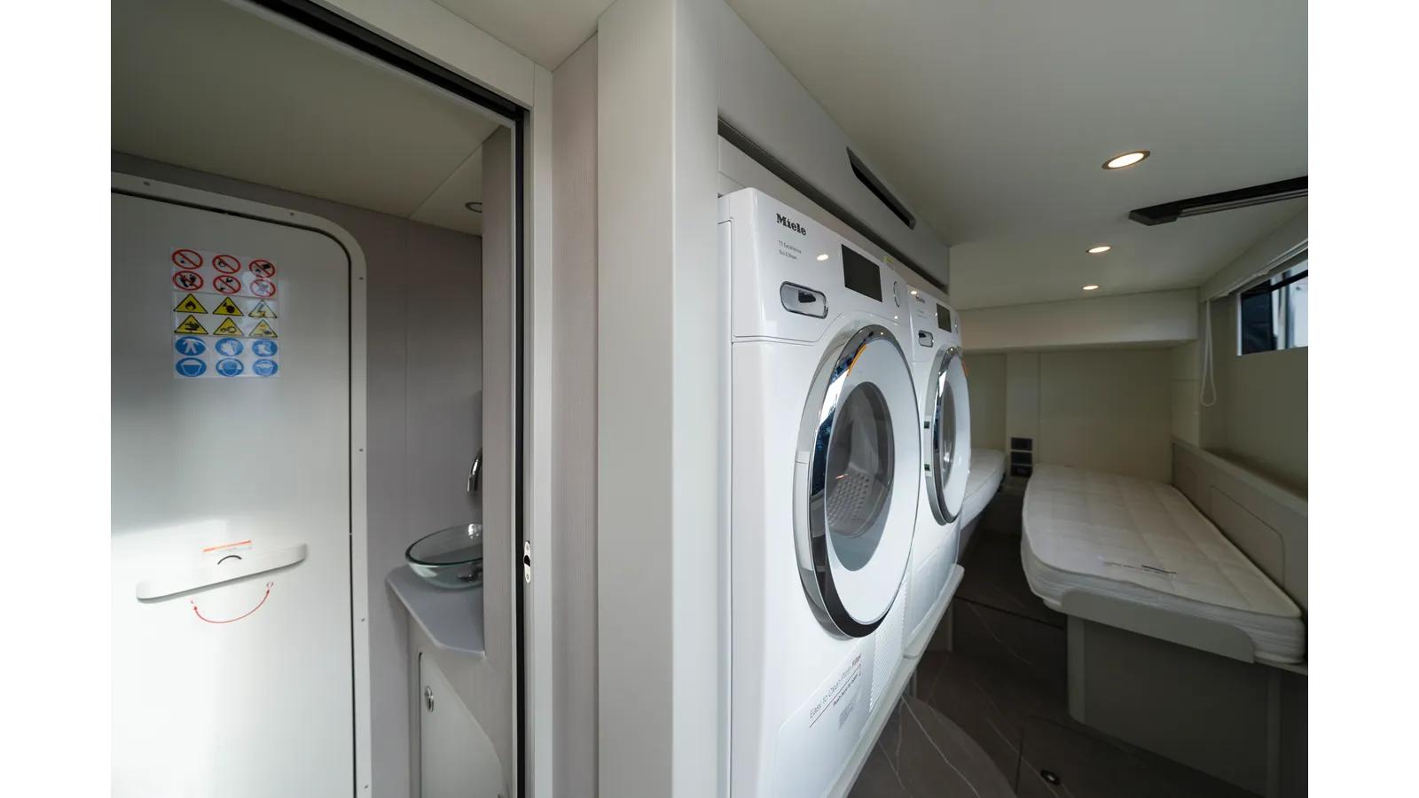 the best price on NAVETTA 62 2026