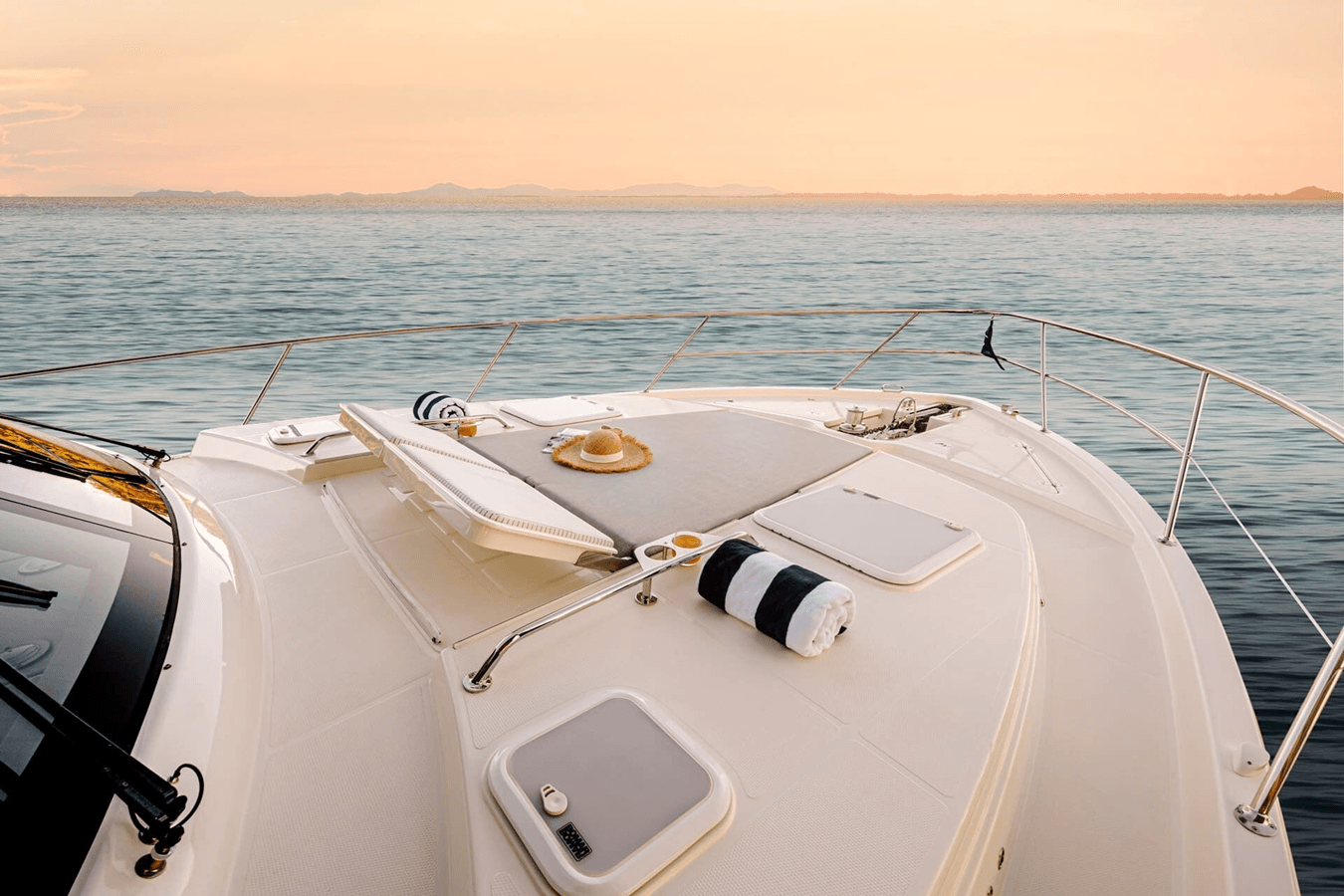 Buy a yacht 46 SPORTS MOTOR YACHT - Riviera