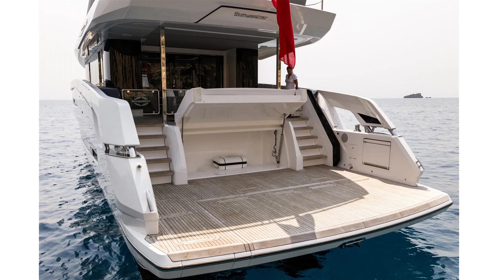 Buy a 82 OCEAN ENCLOSED 2026 at Shestakov Yacht Sales