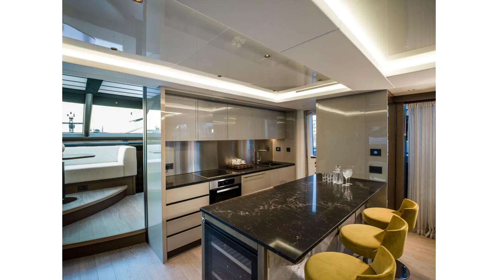 Buy a yacht 90 OCEAN 2026