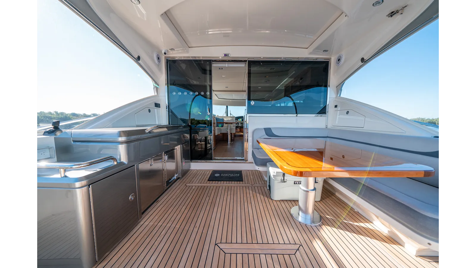 Купить яхту WATER DOG 2024 в Shestakov Yacht Sales