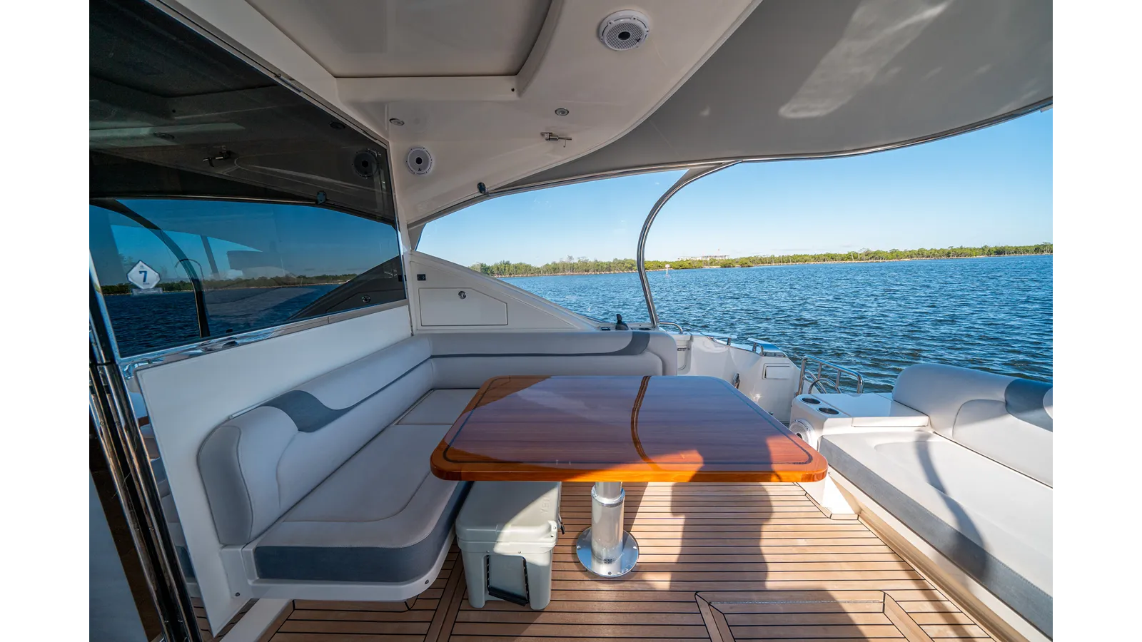 Лучшая цена на WATER DOG 2024