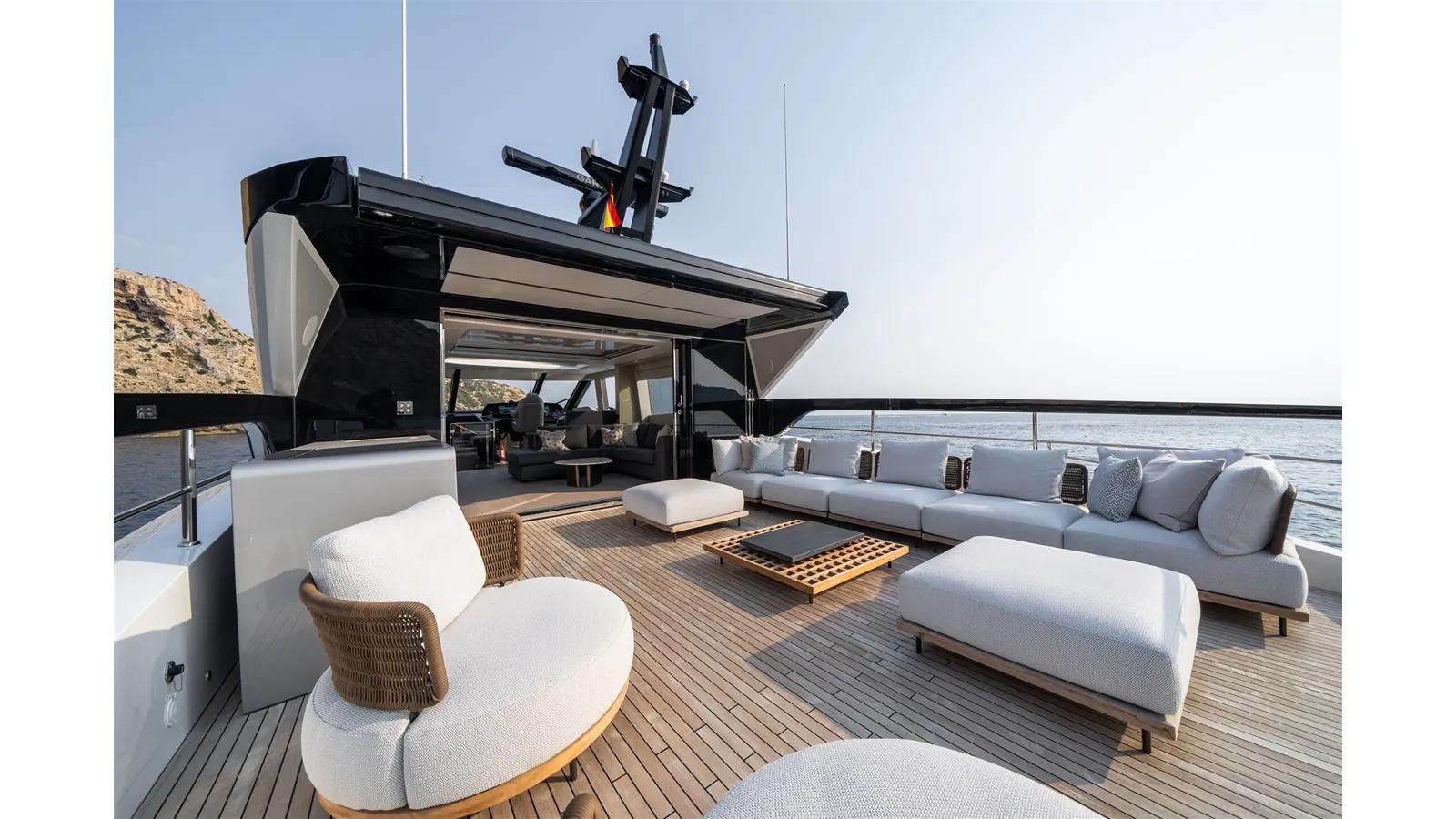 Buy a 82 OCEAN ENCLOSED 82 Ocean Enclosed at Shestakov Yacht Sales