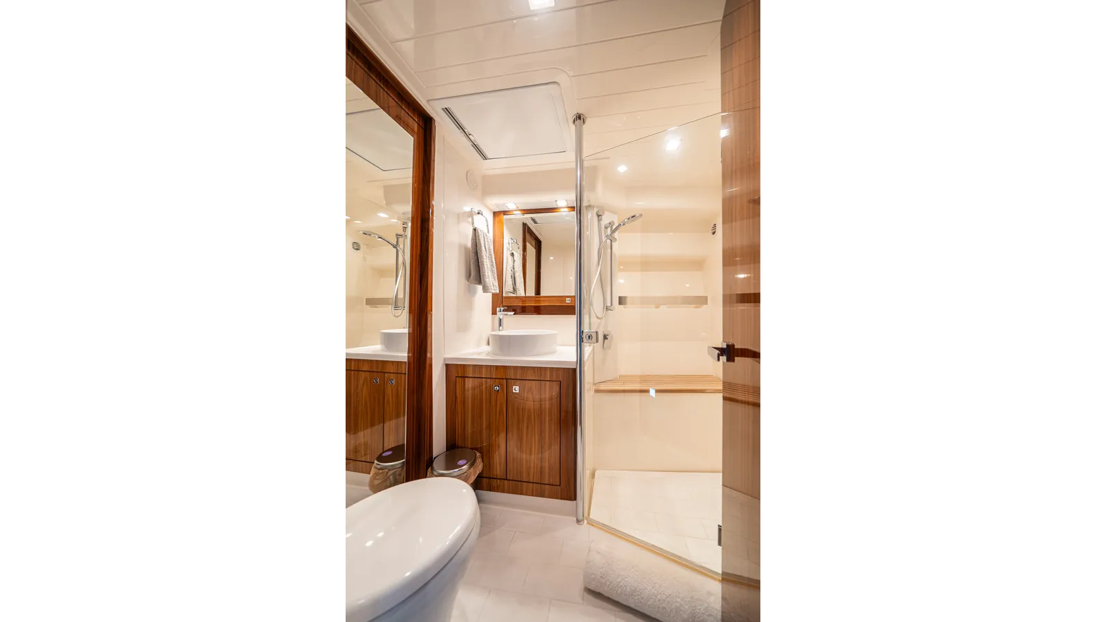 Лучшая цена на WATER DOG - Riviera